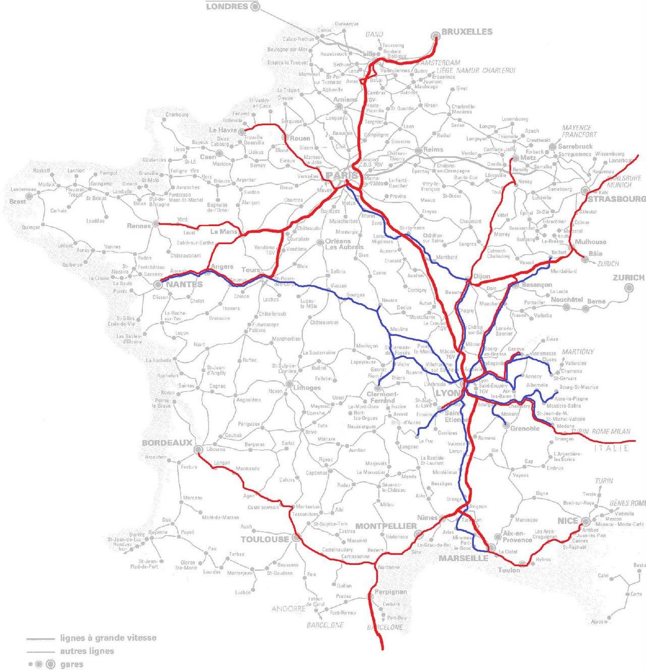 里昂帕丟站通達範圍（藍為慢車，紅為TGV）