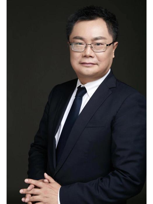 曹平(重慶盛世文輝律師事務所主任) 曹平(重慶盛世文輝律師事務所主任)