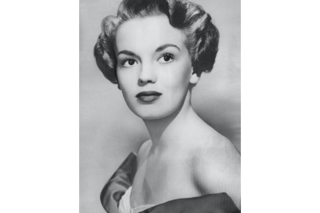 瓊·埃文斯(Joan Evans) 瓊·埃文斯(Joan Evans)
