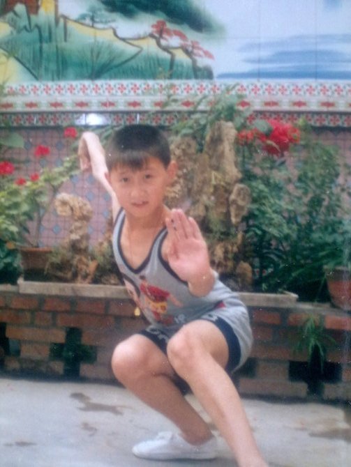 11歲的小楊鵬照片