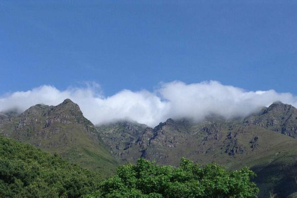 洛尼山(羅尼山) 洛尼山(羅尼山)