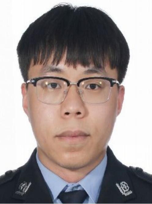 張天豪(北京市公安局昌平分局南口派出所原行政見習民警) 張天豪(北京市公安局昌平分局南口派出所原行政見習民警)