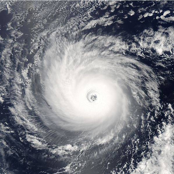 強颶風丹尼爾衛星雲圖