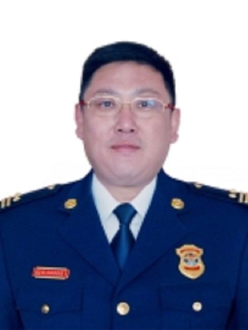 張大鵬(天津市消防救援總隊特勤支隊支隊長,二級指揮長消防救援銜) 張大鵬(天津市消防救援總隊特勤支隊支隊長,二級指揮長消防救援銜)