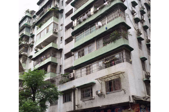 海傍居
