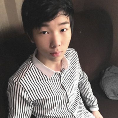 黑白銳雯