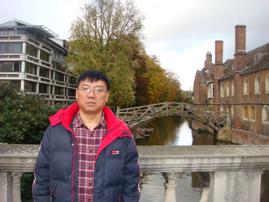陳波濤(長江師範學院數學與統計學院院長) 陳波濤(長江師範學院數學與統計學院院長)
