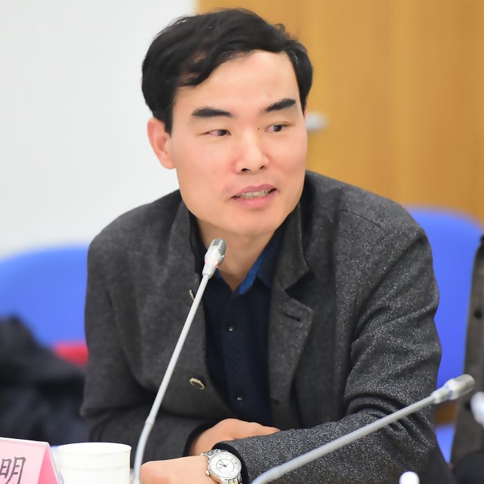 洪明(中國青少年研究中心研究員) 洪明(中國青少年研究中心研究員)