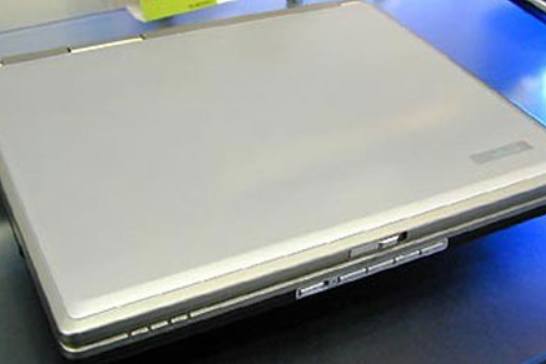 華碩 A2523-DR 華碩 A2523-DR