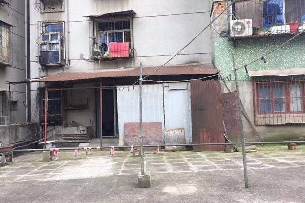 雲鶴小區 雲鶴小區