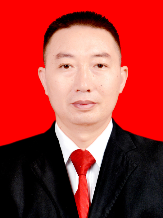 李鑫(貴州省黔西南州交通運輸局黨組成員、副局長) 李鑫(貴州省黔西南州交通運輸局黨組成員、副局長)