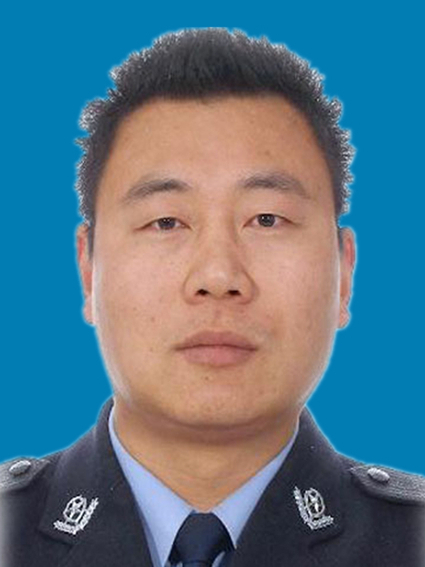 牛雪松(遼寧省葫蘆島市興城市公安局黨委委員、政治處主任) 牛雪松(遼寧省葫蘆島市興城市公安局黨委委員、政治處主任)