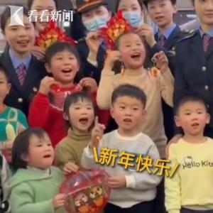 鐵路12306(12306（中國鐵路客戶服務中心推出的官方手機購票套用軟體）)