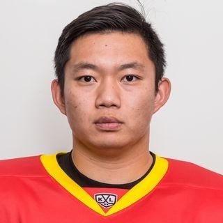 王冠華(中國冰球運動員) 王冠華(中國冰球運動員)