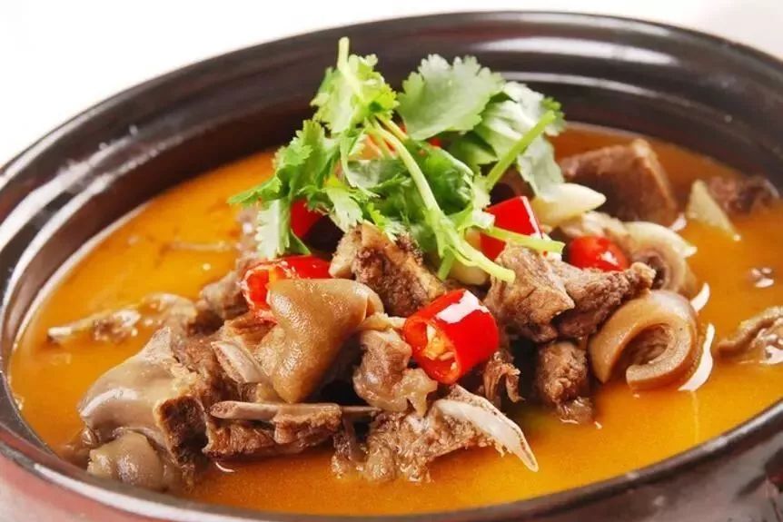 魚羊煲 魚羊煲
