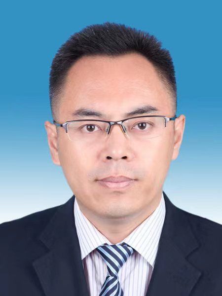 張春暉(山東省濟南市天橋區政府黨組成員、辦公室主任) 張春暉(山東省濟南市天橋區政府黨組成員、辦公室主任)
