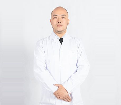 劉洋(海南愛爾新希望眼科醫院主治醫師)