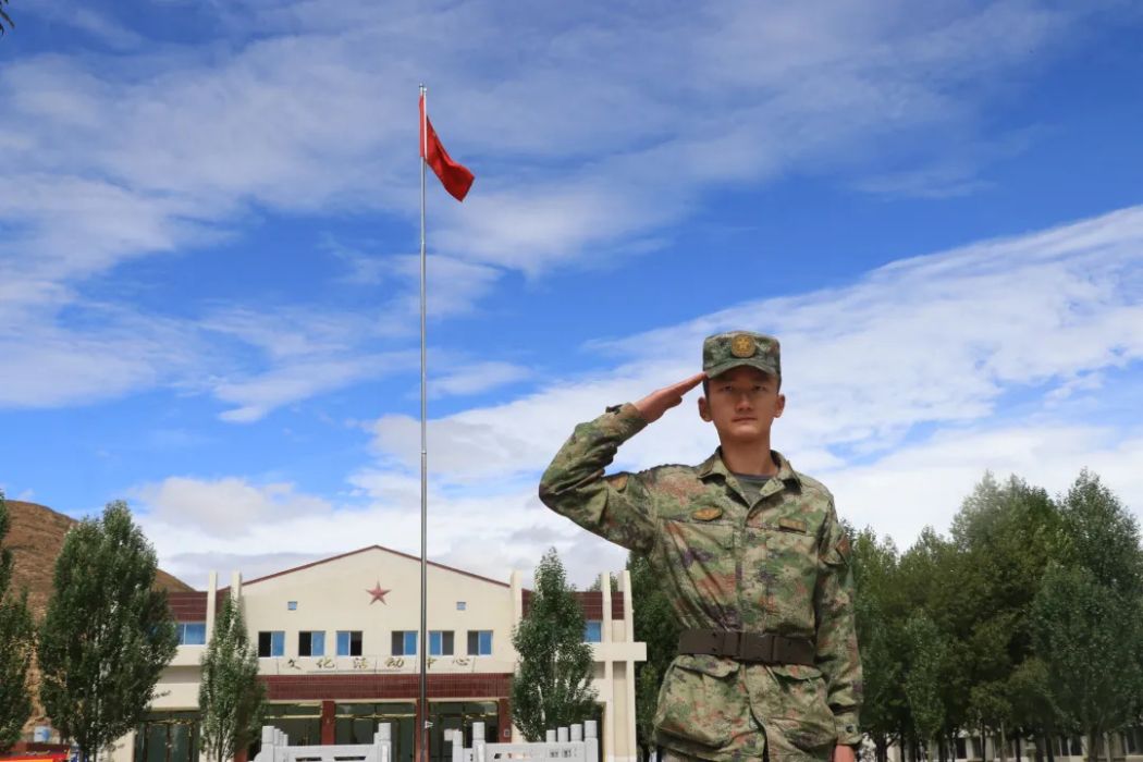 張順順(中國人民解放軍西部戰區陸軍某旅上等兵) 張順順(中國人民解放軍西部戰區陸軍某旅上等兵)