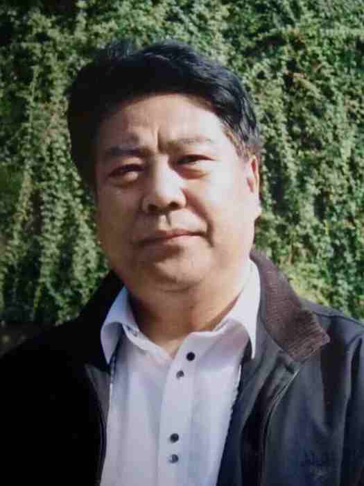 暴仕范
