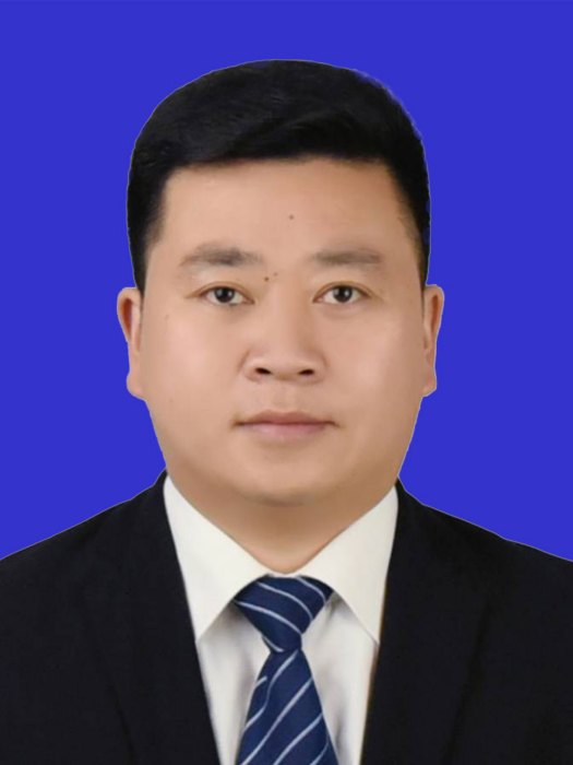 劉澤友(貴州省黔東南州岑鞏縣凱本鎮黨委書記、一級主任科員) 劉澤友(貴州省黔東南州岑鞏縣凱本鎮黨委書記、一級主任科員)