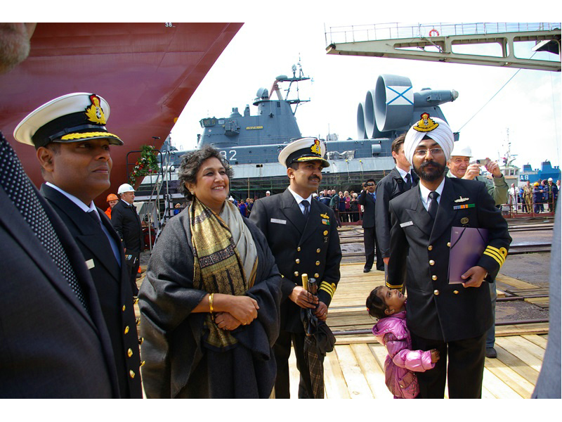 印度軍官到俄造船廠觀看軍艦建造情況