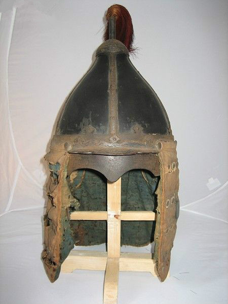 元軍頭盔（十三世紀）