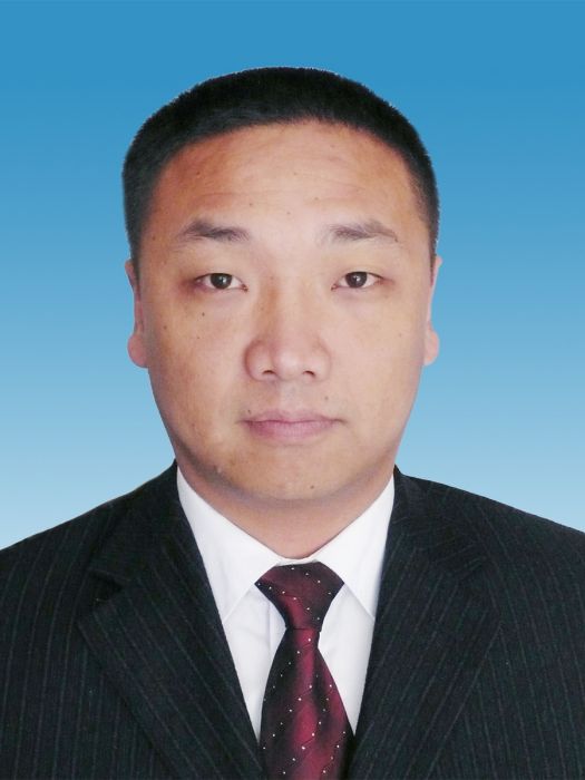 齊雲峰(浙江省舟山市嵊泗縣發展和改革局黨組成員、縣人防事務中心主任、三級主任科員) 齊雲峰(浙江省舟山市嵊泗縣發展和改革局黨組成員、縣人防事務中心主任、三級主任科員)