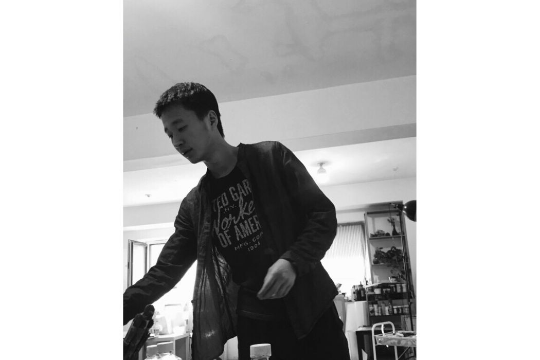 李仲實(中國遼寧籍藝術家) 李仲實(中國遼寧籍藝術家)
