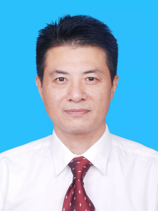高衛軍(泰州技師學院黨委委員、副院長) 高衛軍(泰州技師學院黨委委員、副院長)