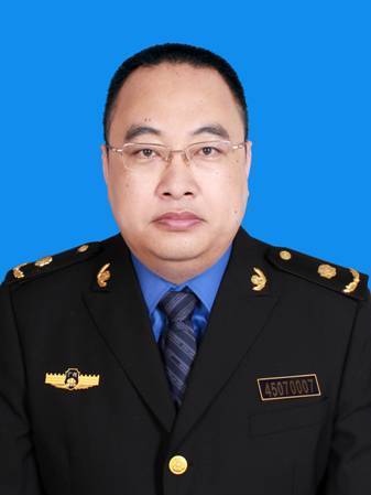 楊明(欽州市城市管理行政執法局副局長、黨組成員) 楊明(欽州市城市管理行政執法局副局長、黨組成員)