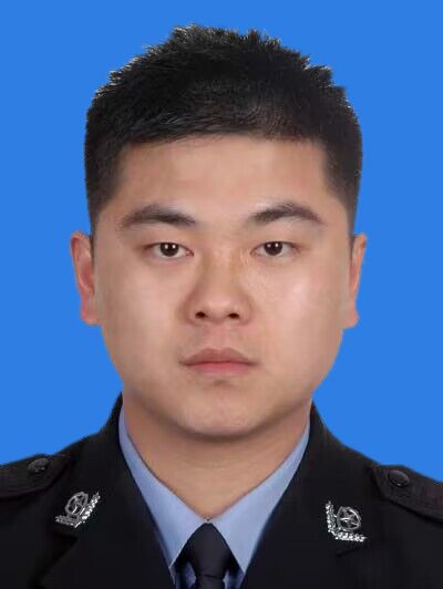 賀林(湖南省張家界市公安局武陵源分局黨委委員、政治辦主任) 賀林(湖南省張家界市公安局武陵源分局黨委委員、政治辦主任)