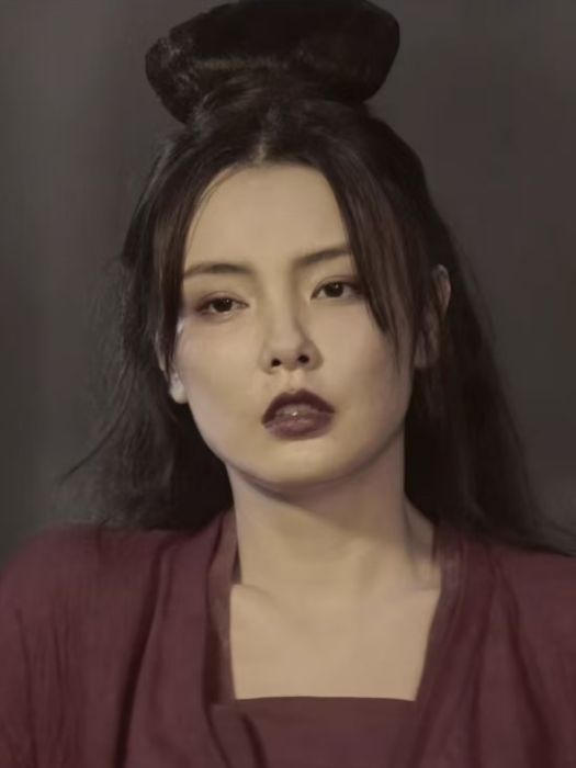 秋萍(古裝懸疑片《春娘》中的角色) 秋萍(古裝懸疑片《春娘》中的角色)