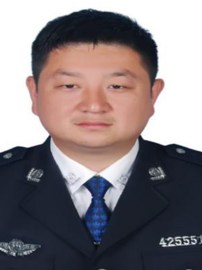 吳虎(湖北省十堰市鄖陽區區生態環境分局黨組副書記、局長) 吳虎(湖北省十堰市鄖陽區區生態環境分局黨組副書記、局長)