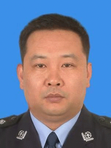 劉海波(河南省洛寧縣政府黨組成員、副縣長,縣公安局黨委書記、局長) 劉海波(河南省洛寧縣政府黨組成員、副縣長,縣公安局黨委書記、局長)