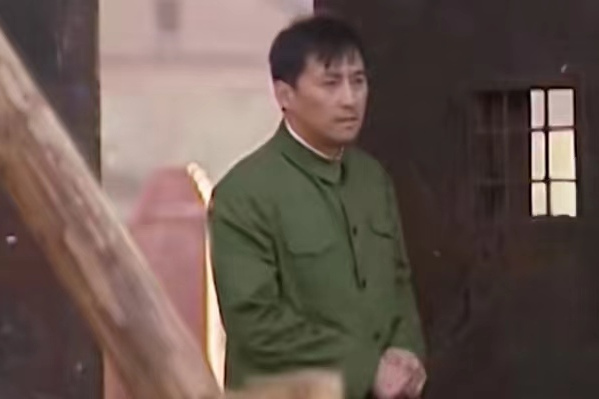 章向平 章向平