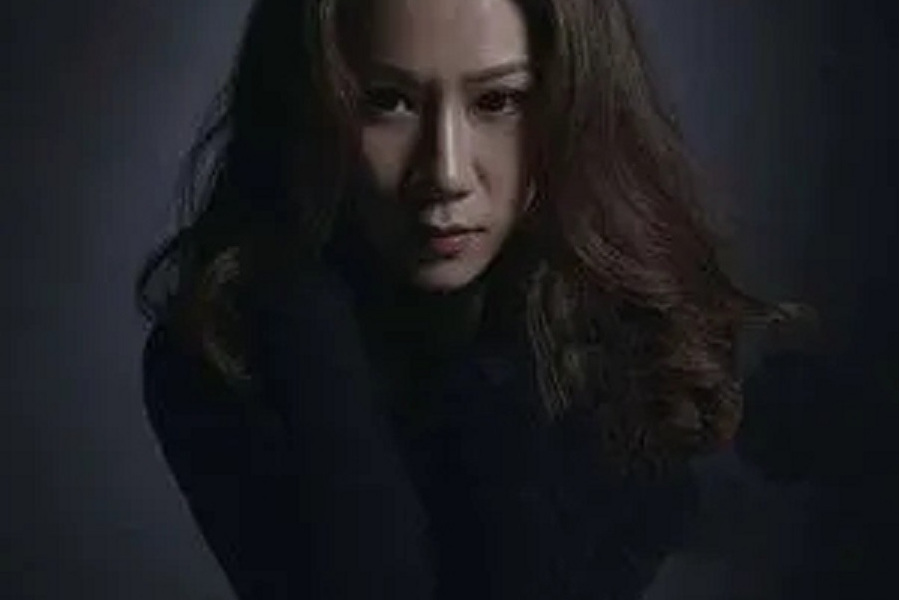 日女人 日女人
