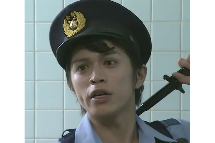 冴島俊行(2012年日劇《麻辣教師GTO》及相關衍生作品中的角色) 冴島俊行(2012年日劇《麻辣教師GTO》及相關衍生作品中的角色)