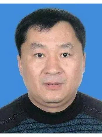 宋亞軍(黑龍江省佳木斯市郊區松北高中原黨支部書記、校長) 宋亞軍(黑龍江省佳木斯市郊區松北高中原黨支部書記、校長)