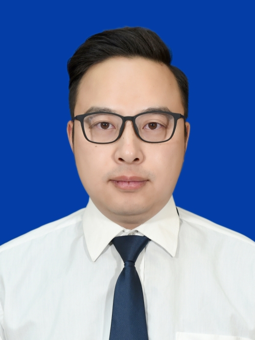 劉征(溫州市龍灣區司法局黨組成員、辦公室主任、四級級科員科員) 劉征(溫州市龍灣區司法局黨組成員、辦公室主任、四級級科員科員)