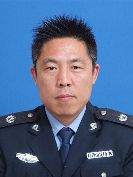 李全(浙江省長興縣綜合行政執法局副局長、黨委委員) 李全(浙江省長興縣綜合行政執法局副局長、黨委委員)