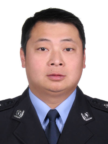 汪峰(雲南省昆明市呈貢區人民政府副區長,昆明市公安局副局長) 汪峰(雲南省昆明市呈貢區人民政府副區長,昆明市公安局副局長)
