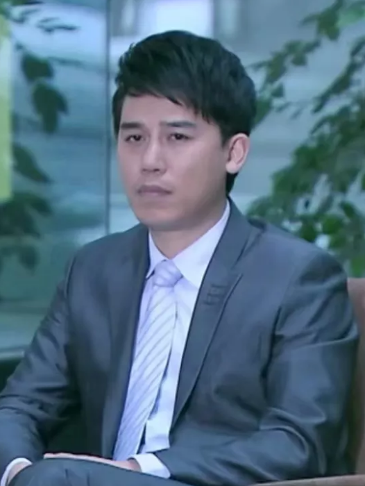 徐文杰(都市勵志情感電視劇《天堂不相信眼淚》中的角色) 徐文杰(都市勵志情感電視劇《天堂不相信眼淚》中的角色)