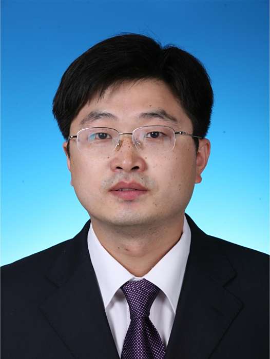 張元凱(山東大學齊魯醫院骨科主任醫師) 張元凱(山東大學齊魯醫院骨科主任醫師)