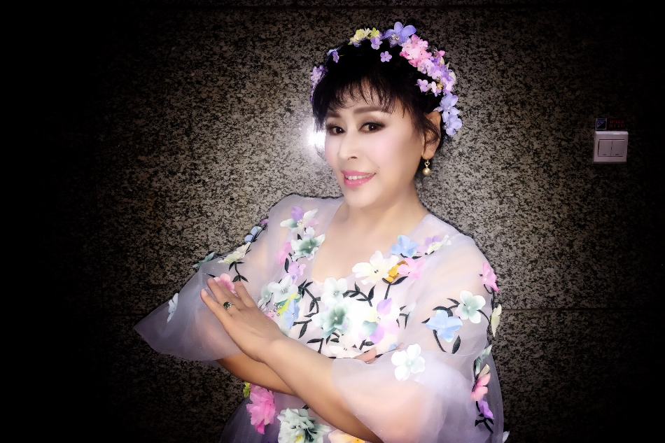 董玉梅(原生態歌手) 董玉梅(原生態歌手)