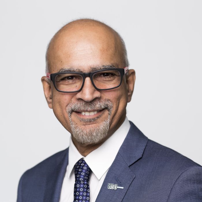 Srini R. Srinivasan Srini R. Srinivasan
