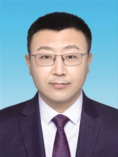 陳永福(內蒙古農業大學研究員) 陳永福(內蒙古農業大學研究員)