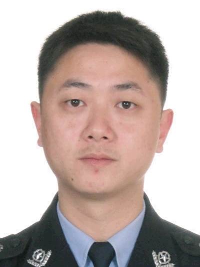 李學敏(重慶市萬州區公安局黨委委員、交通巡邏警察支隊支隊長) 李學敏(重慶市萬州區公安局黨委委員、交通巡邏警察支隊支隊長)