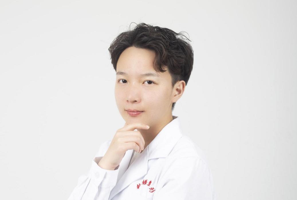 李旖旎(石家莊美天醫療美容醫院執業醫師) 李旖旎(石家莊美天醫療美容醫院執業醫師)