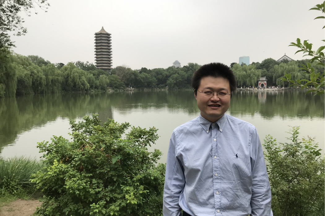 南星(北京大學哲學系長聘副教授) 南星(北京大學哲學系長聘副教授)