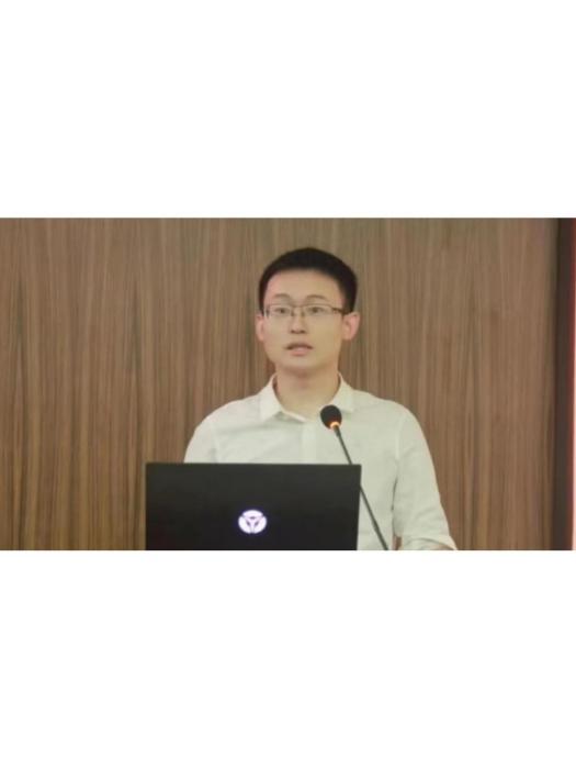 周林(華中師範大學法學院黨委委員、副院長) 周林(華中師範大學法學院黨委委員、副院長)